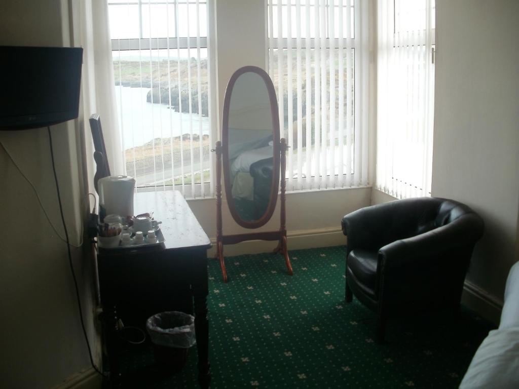 Trecastell Hotel Amlwch Exterior foto